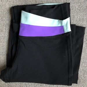 Like new Lululemon “throw back” pant in size 2.